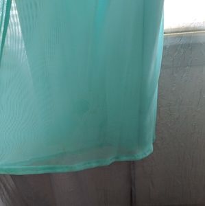 *Turquoise dress spots*